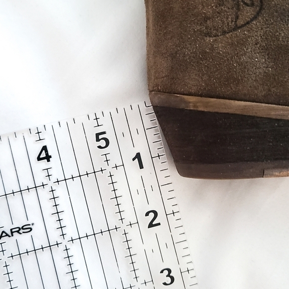 Brown leather slip on booties - Picture 3 of 12